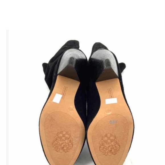 COPY - Suede Vince Camuto Slouch boots - Picture 4 of 5